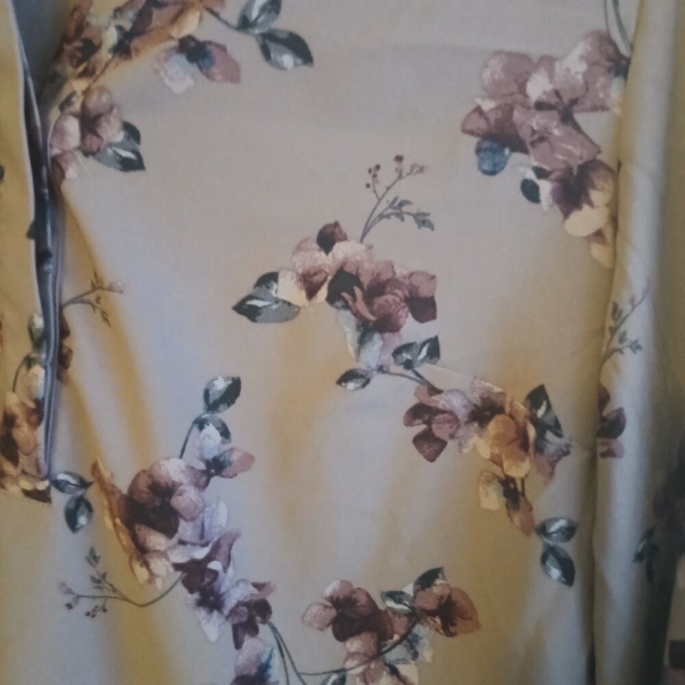 Hilary Radley women's floral print blouse Size small 100% polyester - Picture 3 of 6